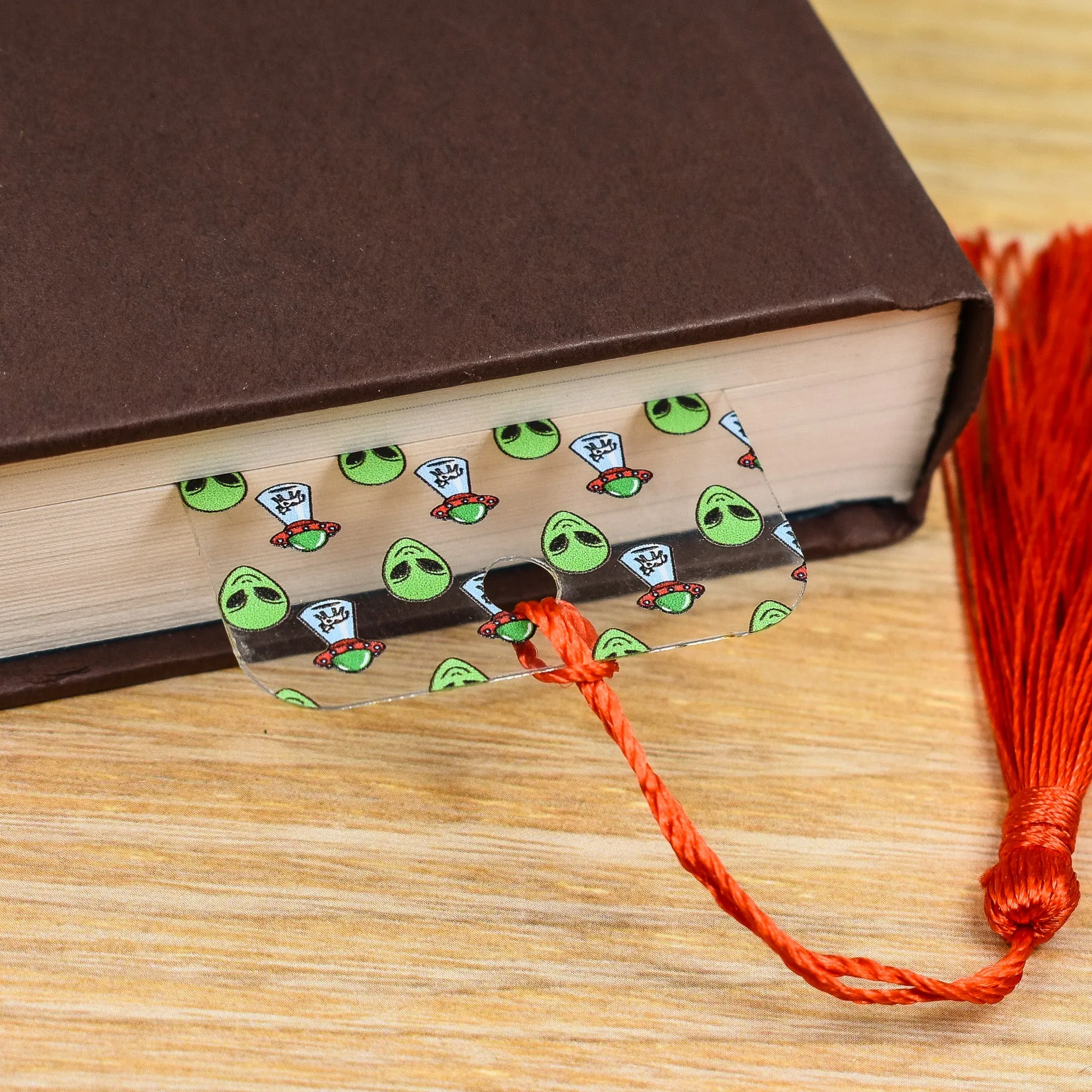 Alien Bookmark