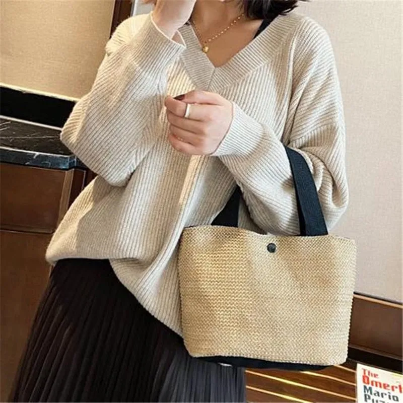 Elegant Ladies Straw Bags