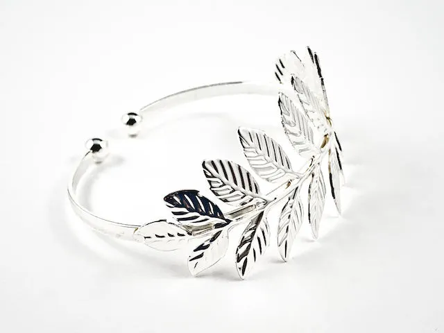 Realistic Leaves Design Shiny Metallic Brass Cuff Bangle