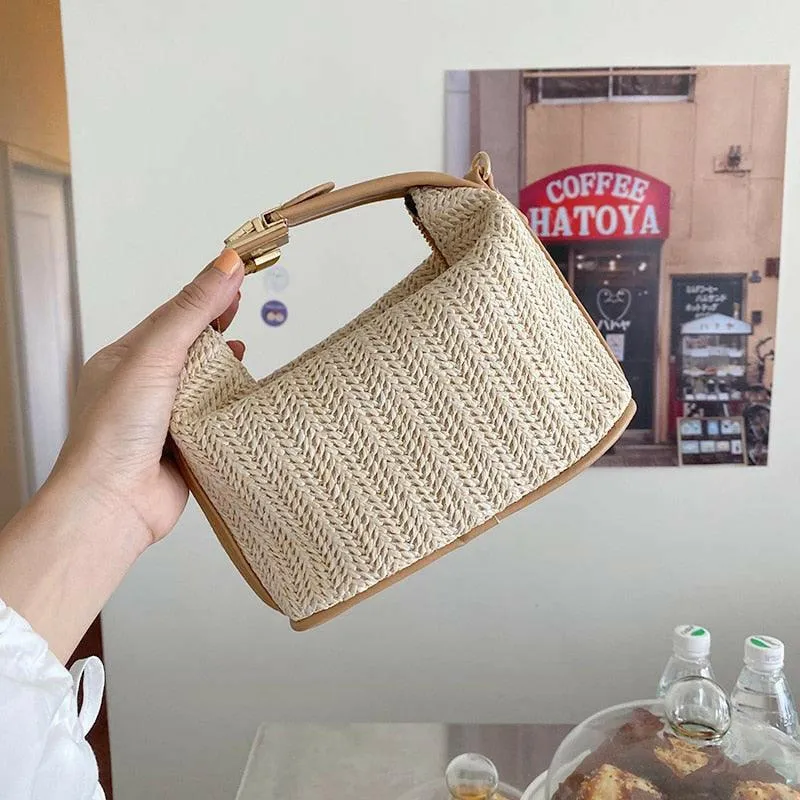 Straw Bucket Bag with Polyester Lining