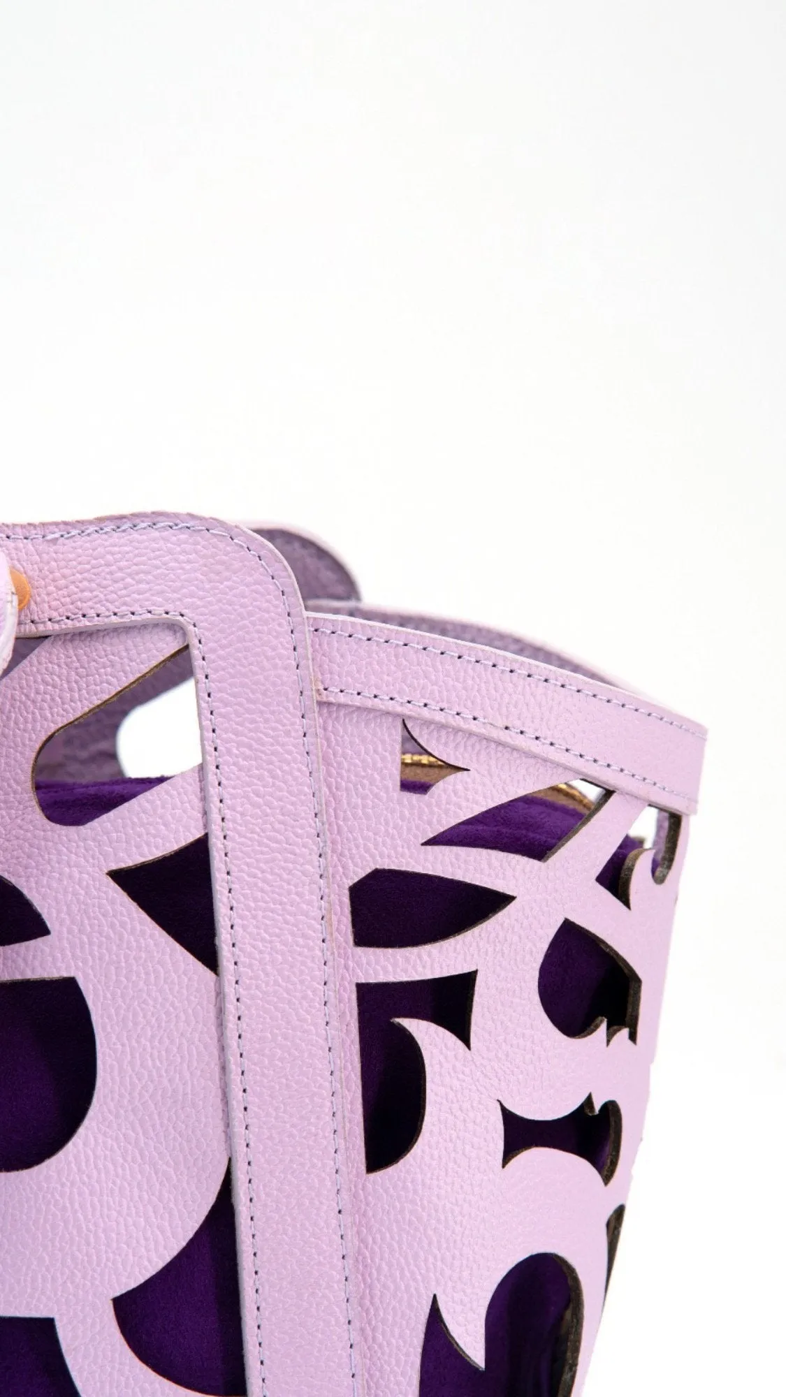 The Grace Cage "Palm Beach" Tote - Lavender